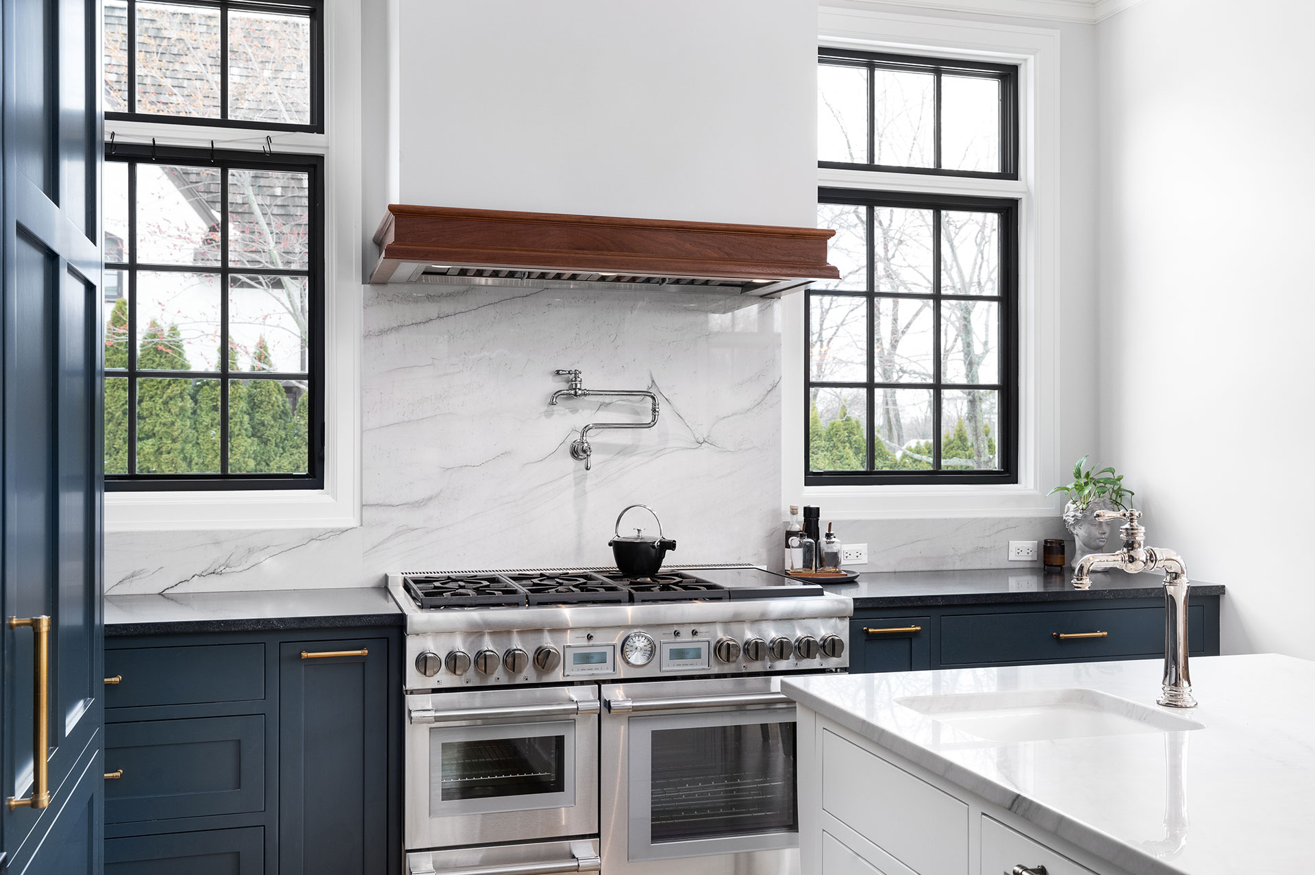2100 Series Vinyl Windows
